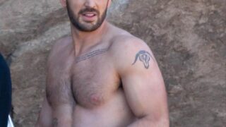 Chris Evans Nude Leaked Pic – Captain America is Big