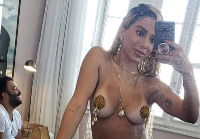 Anitta Nude Pics & Videos And LEAKED Sex Tape
