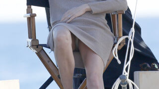 Leggy Actress Naomi Watts Accidentally Flashing Her Panties on the Set