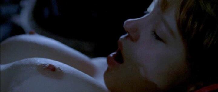 Lea Seydoux nude in Plein sud 2