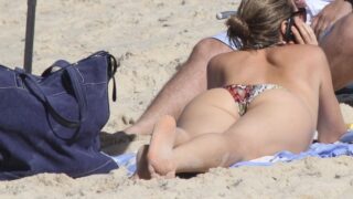 Attractive Luana Piovani Showing Her Booty While Relaxing at the Beach