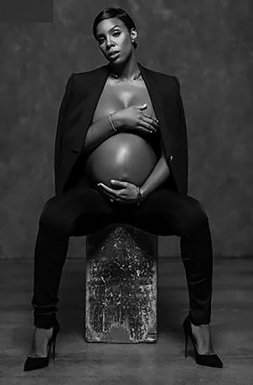 Kelly Rowland nude and pregnant