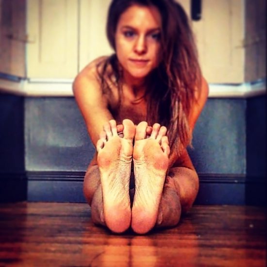 Kelly Gough nude feet