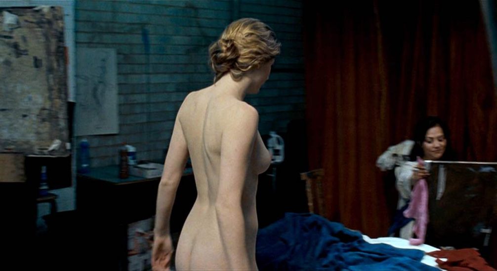 Jodie Whittaker naked tits