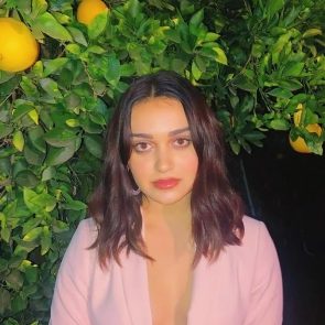 Ariela Barer braless