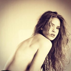 Adria Arjona topless photo