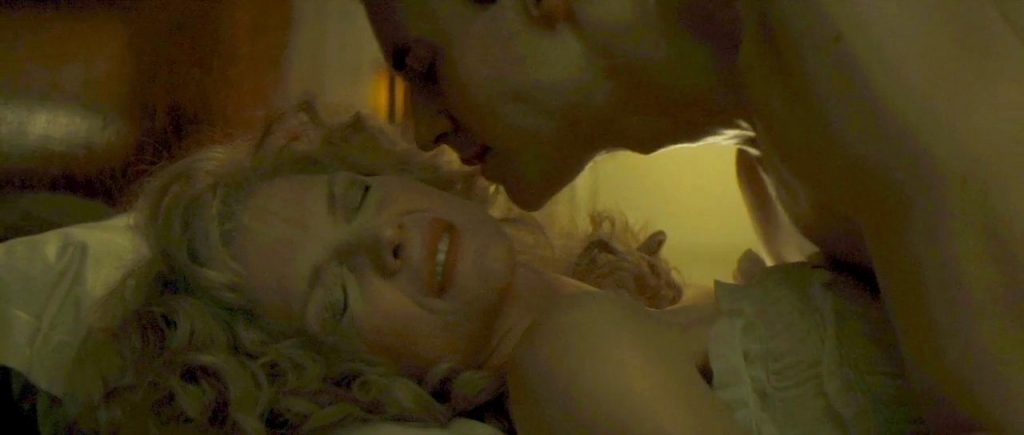 Michelle Pfeiffer sexy scene