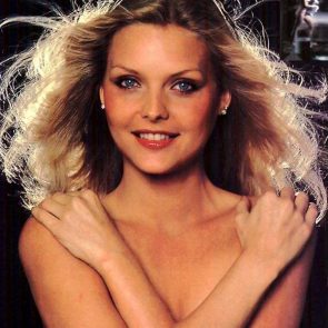 Michelle Pfeiffer hot and topless