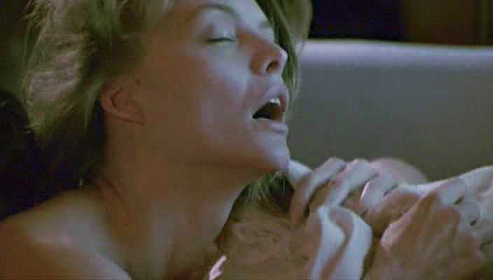Michelle Pfeiffer sexy scene