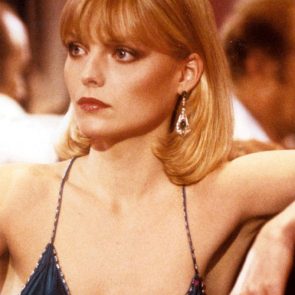 Michelle Pfeiffer hot in scarface
