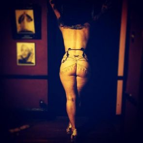 Danielle Colby butt on nude selfie