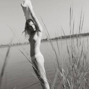 Dree Hemingway Topless on lake