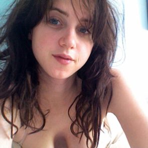 Zoe Kazan nude and ugly