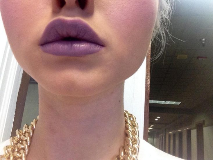 Nicola Peltz leaked lips selfie