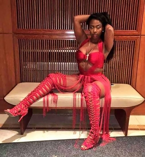 Kash Doll nude legs