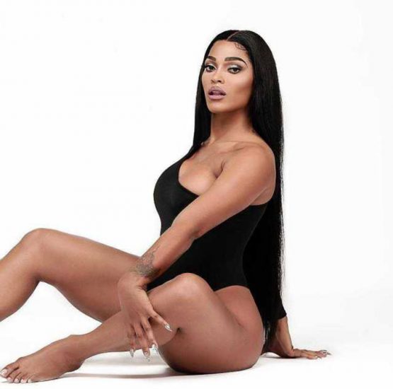 Joseline Hernandez sexy feet