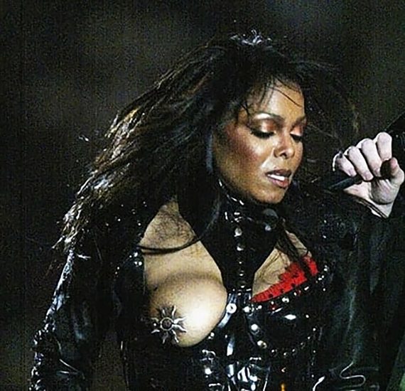 Janet Jackson nip slip