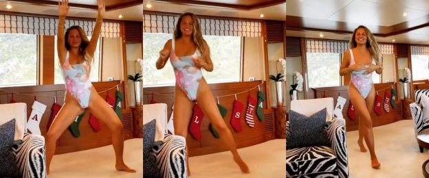 Chrissy Teigen Sexy Bikinin In New Year 20201