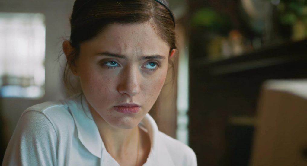 Natalia Dyer masturbating scene