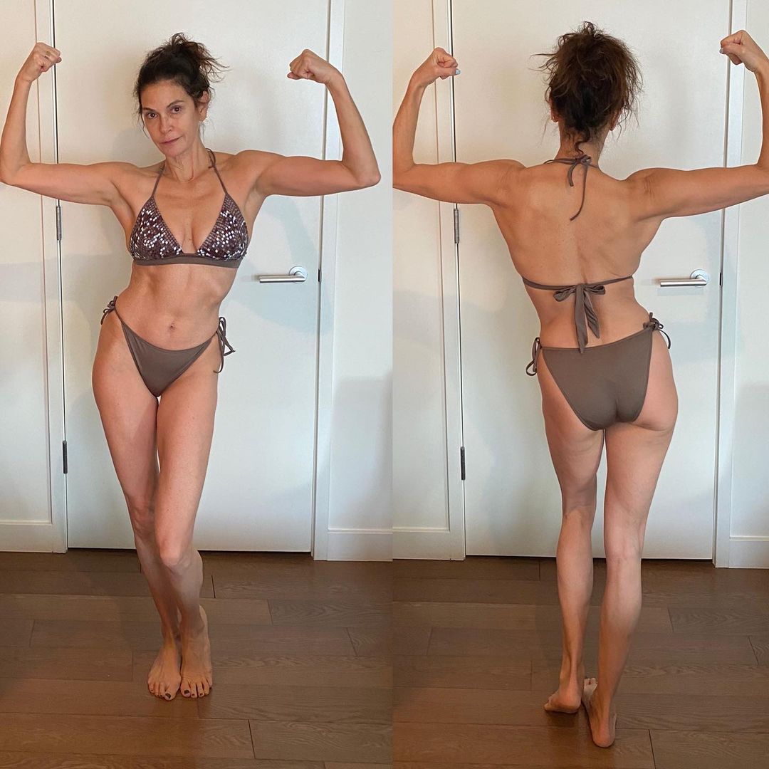 Fit-As-Fuck MILF Teri Hatcher Displaying Her Flawless Bikini Body
