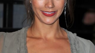Cleavage Pictures Focusing on Rashida Jones: Sexy Breasts in HQ