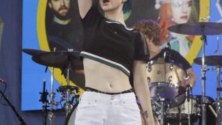 Sexy Songstress Hayley Williams Displaying Her Tight Body on Stage