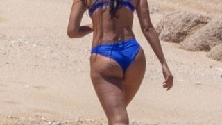 Eiza González Bikini Pictures: Sexy Actress Showing Her Super-Fit Physique