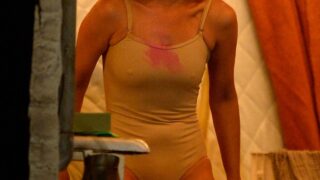 Selection of Sexy Pictures of Kristen Wiig in a Skintight Onesie