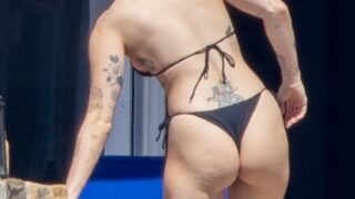 Bikini Babe Miley Cyrus Looks Immaculate While Showing Off Her Tight Body