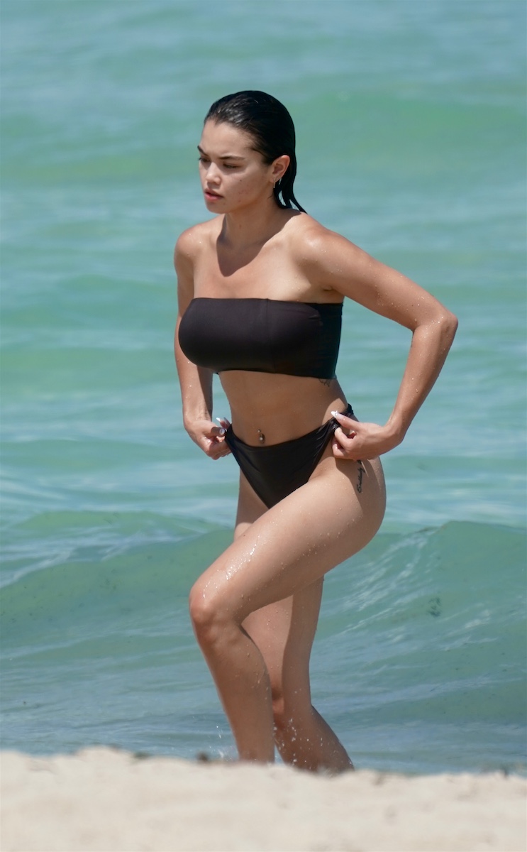 Paris Berelc Bikini Pictures: Hot Brunette Flashes Her Meaty Ass on a Beach