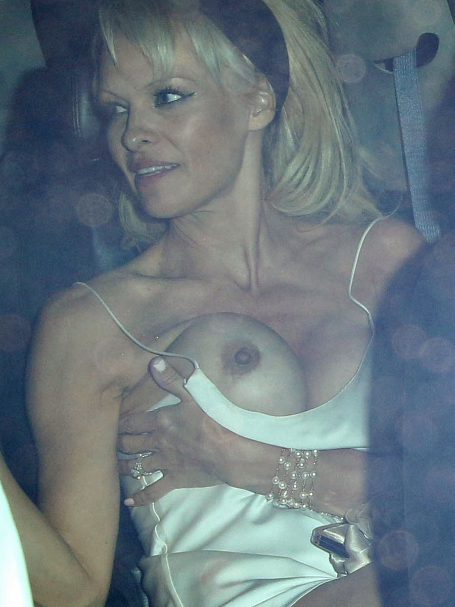 Pamela Anderson’s Mature Boobs Accidentally Fall Out of Her Skimpy Dress