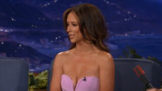 Sun-Kissed Hottie Jennifer Love Hewitt Shows Her Rack on a Talk Show