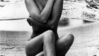 Old School Sexiness: Jane Fonda Going Topless and Posing Totally Naked