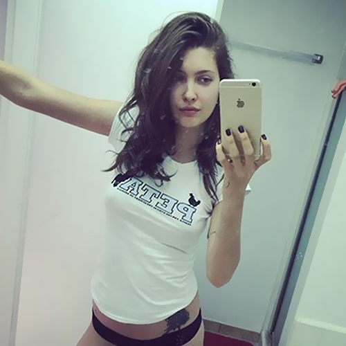 Amanda Hendrick Nude Professional Photos Private Mirror Selfies In