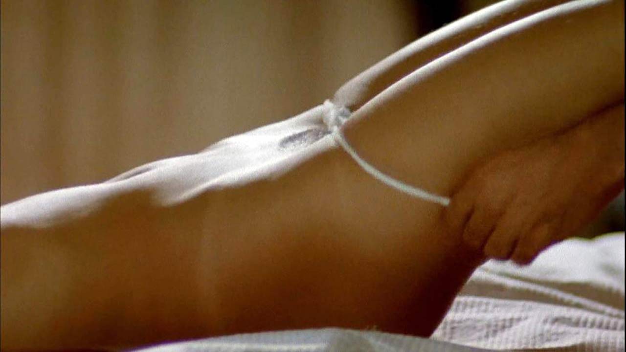 Andreia Horta Naked Sex Scene from ‘Alice’