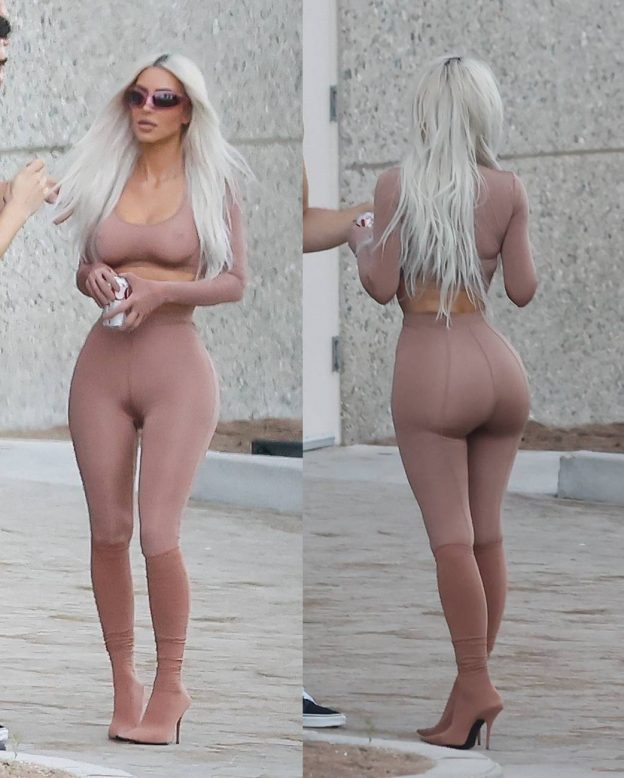 Kim Kardashian Braless Tits And Tight Leggings (12 Photos)