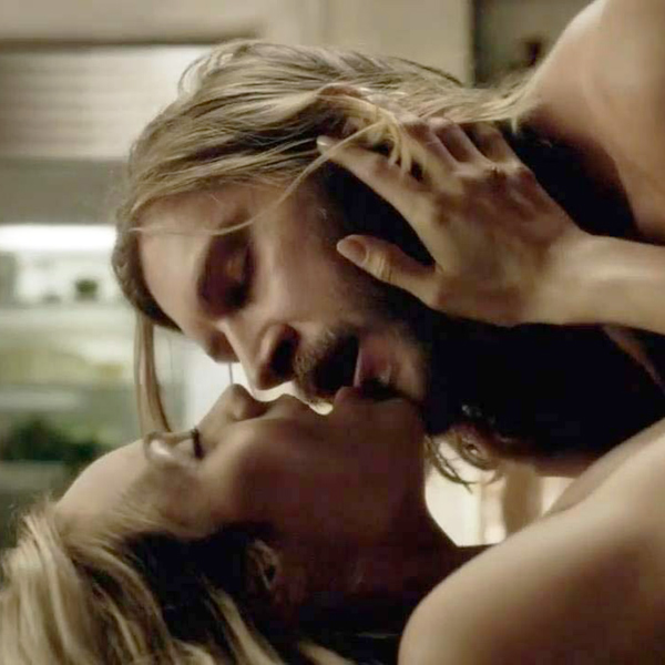 Laura Vandervoort Making Out In Hot Sex Scene From ‘Bitten’ Series