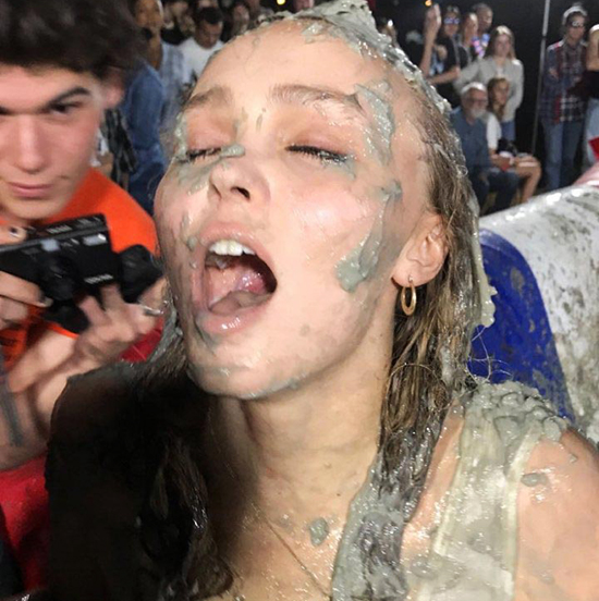 Lily-Rose Depp Nude and Private LEAKED Pics & Porn
