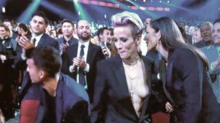 Megan Rapinoe Nude Lesbian Pics & Nip Slip at ESPY Awards