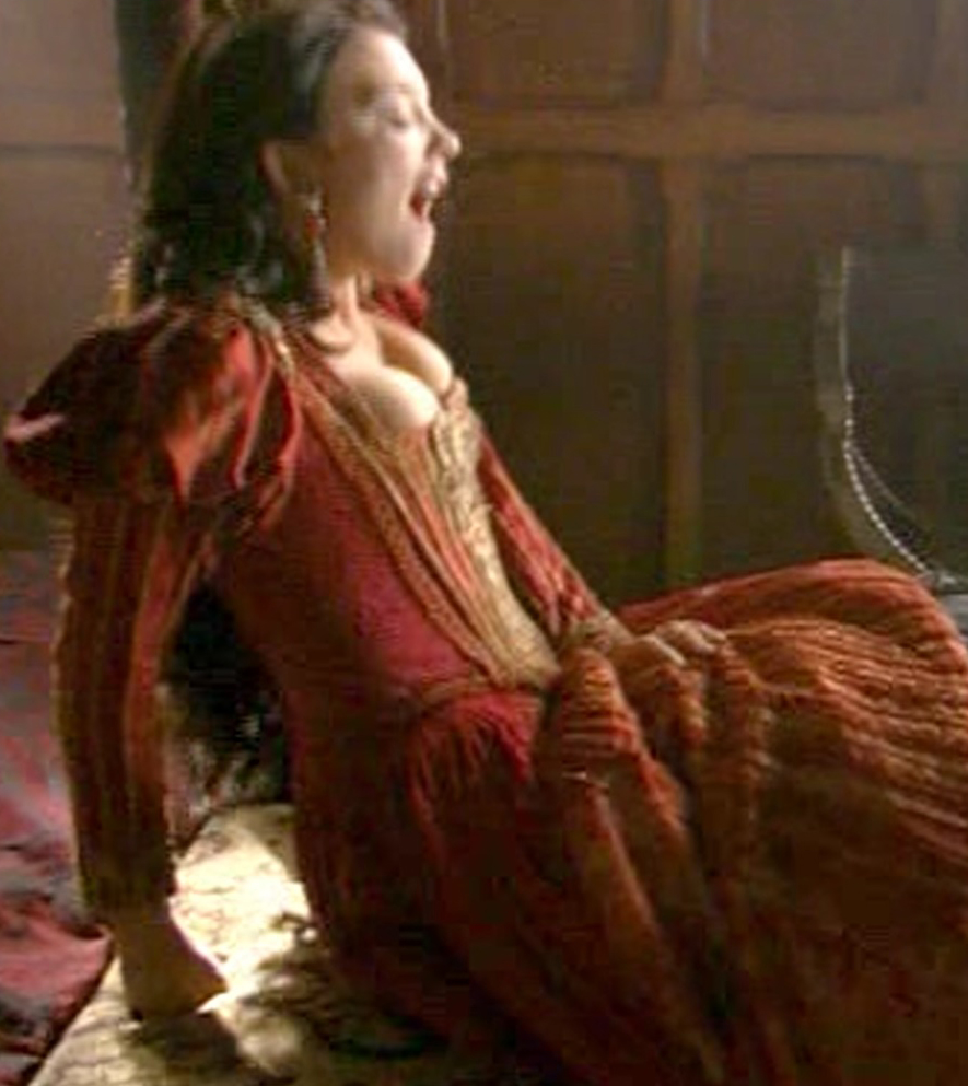 Natalie Dormer Nude Boobs In The Tudors Series