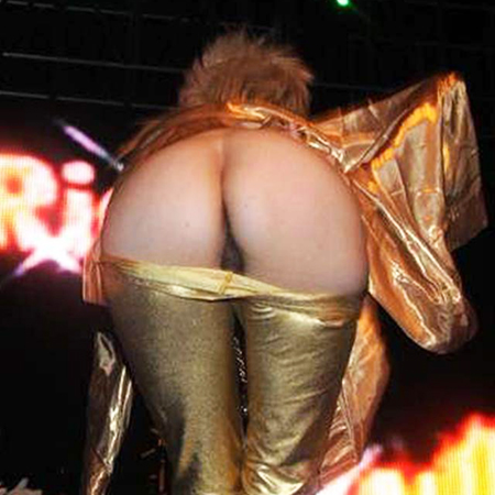 Yolandi Visser Nude Pussy & Ass On The Stage !