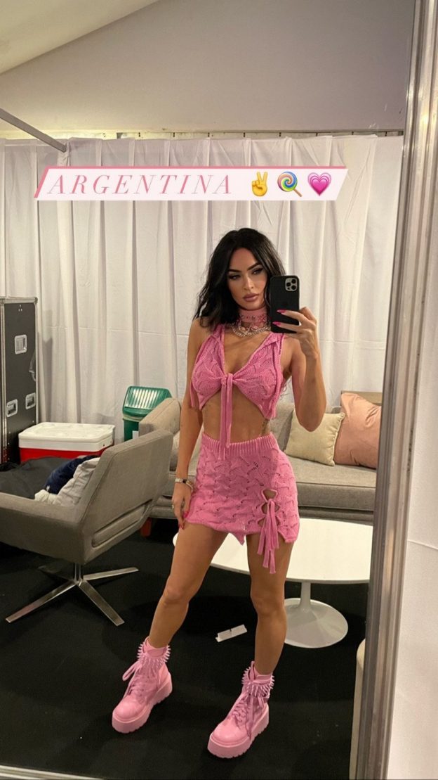 Megan Fox Looks Like Porn Star In Pink