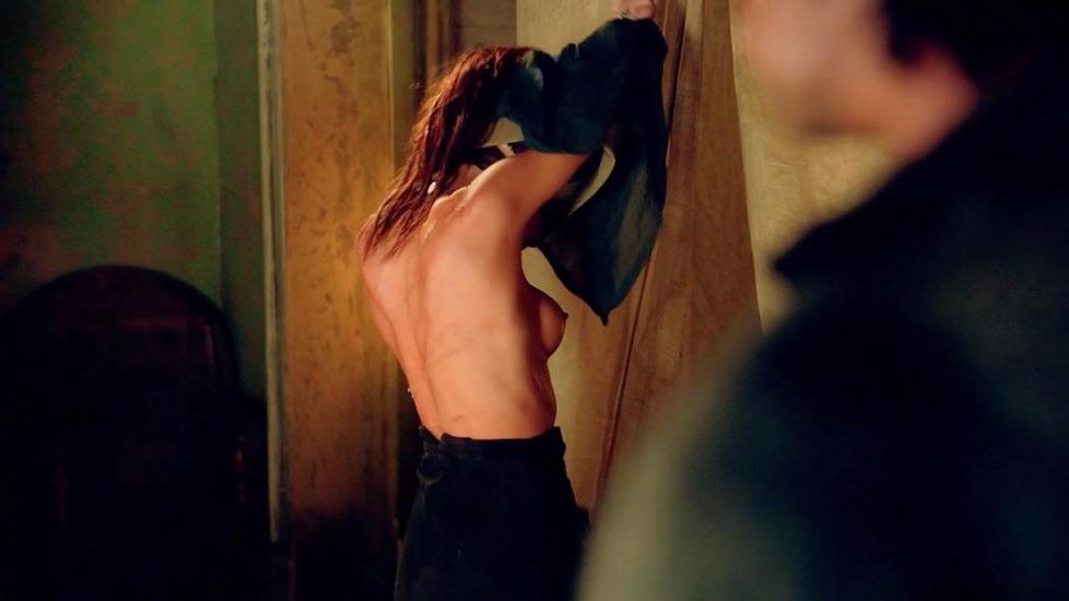 Clara Paget nude scene in Black Sails - S02E03