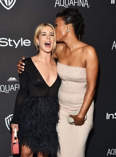 Aisha Tyler lesbian kiss with emily bett