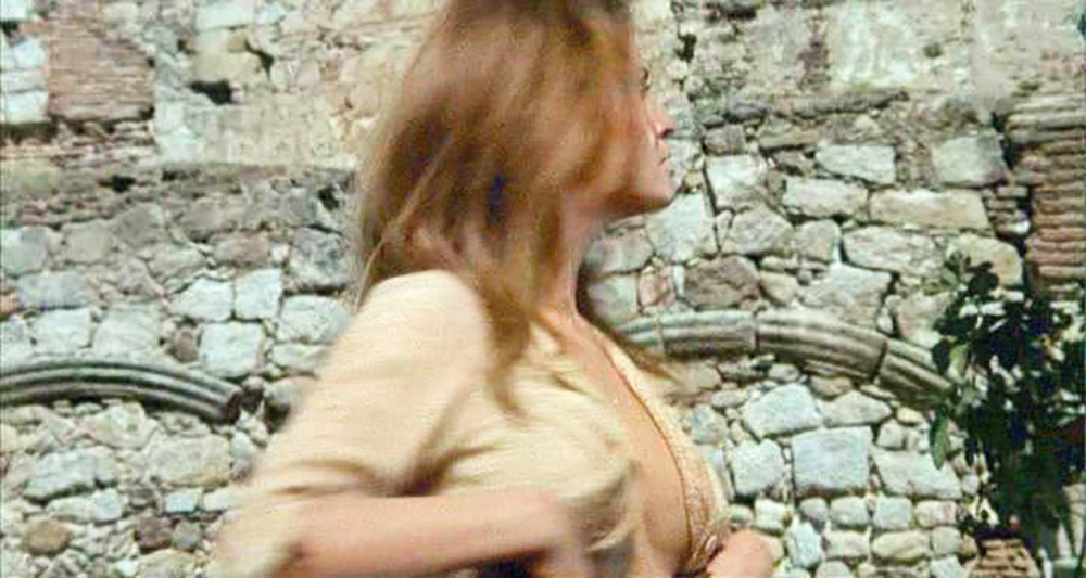 Raquel Welch topless hardcore scene