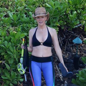 Megyn Kelly enjoying the beach in bikini