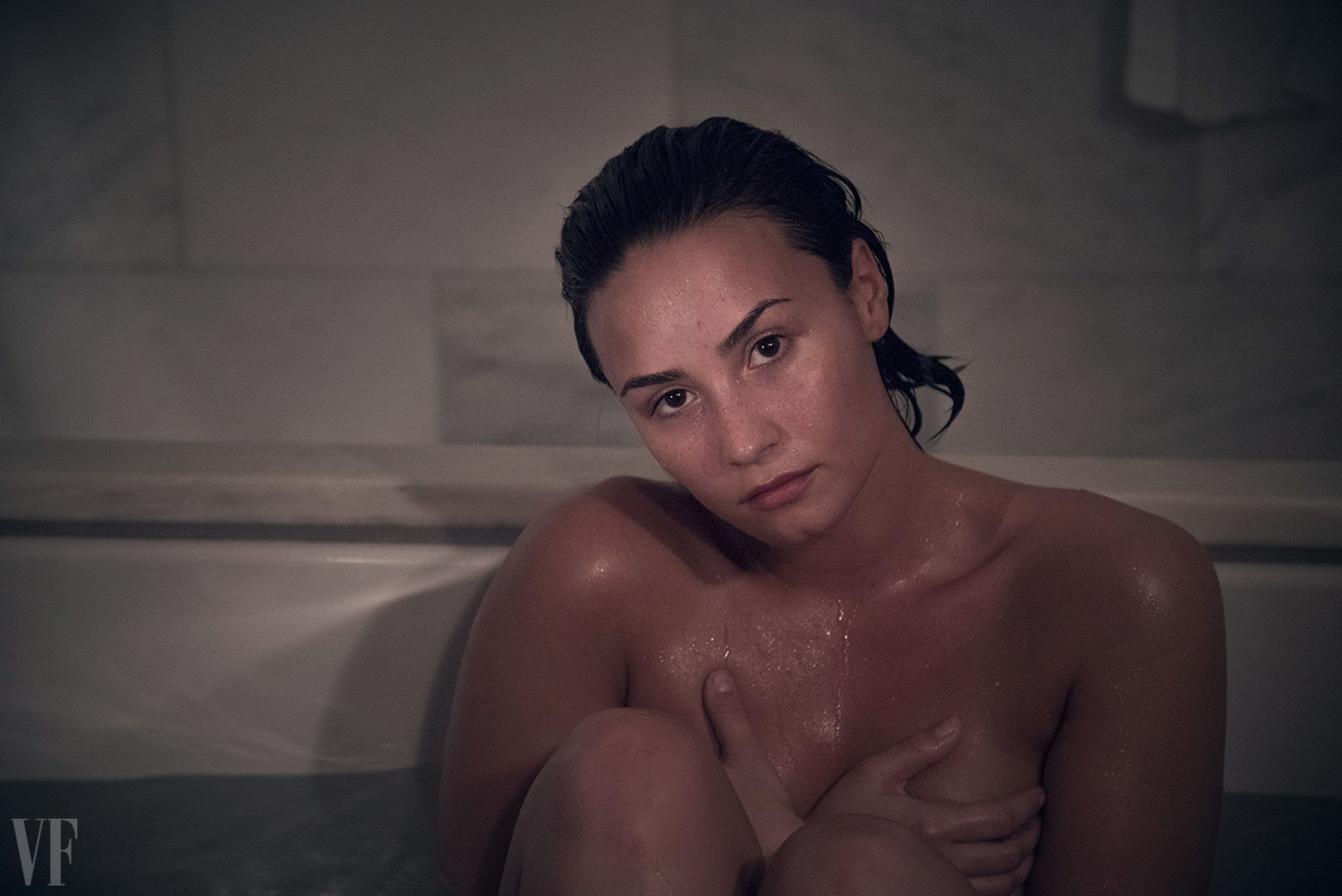 Demi-Lovato-Nude-8