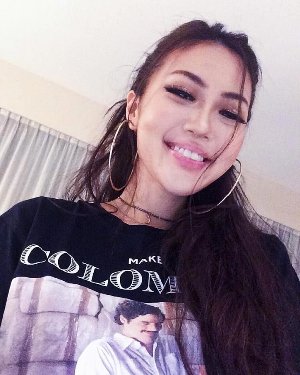 Singapur Singer Abbey Tan smiling