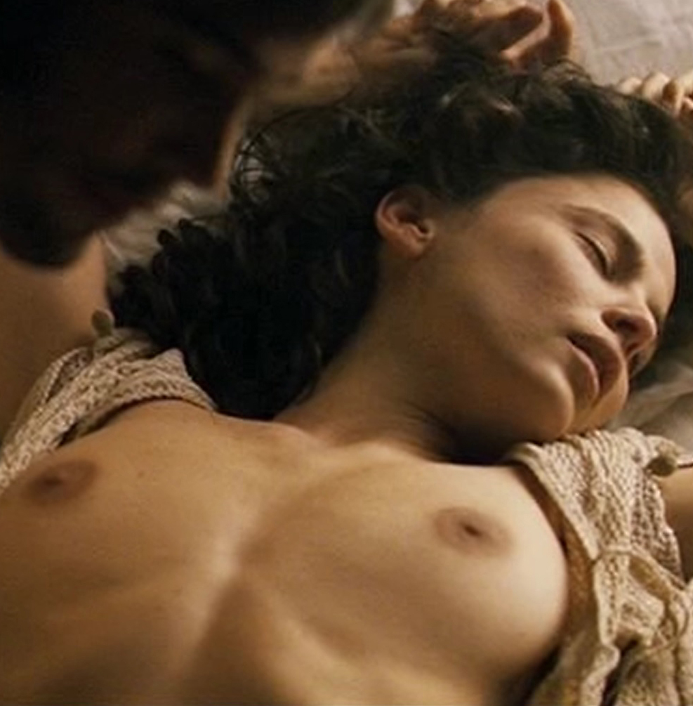 Elena Anaya Nude Boobs In Alatriste Movie