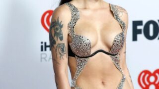 Halsey Falunts Her Big Tits